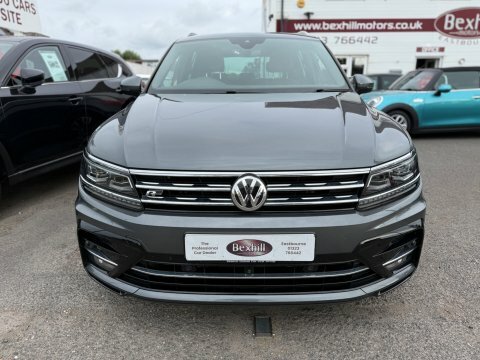 Volkswagen Tiguan R-line Tech Tsi EK69MUO Grey #3
