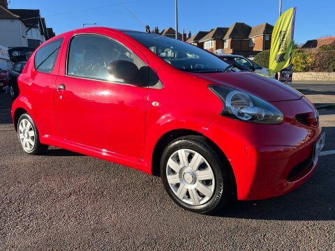 Toyota Aygo 1.0 Vvt-i FL56ZYU Red #4