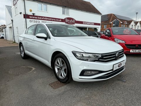 Volkswagen Passat Se Nav Tdi GL70YHB White #4