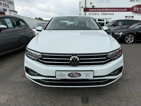 Volkswagen Passat Se Nav Tdi GL70YHB White #3