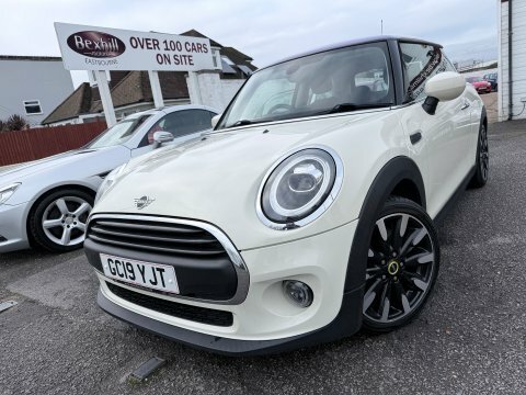 Mini Hatch One Classic GC19YJT White #2