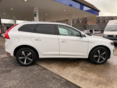 Volvo XC60 D4 R-design Lux SV67XJN White #4