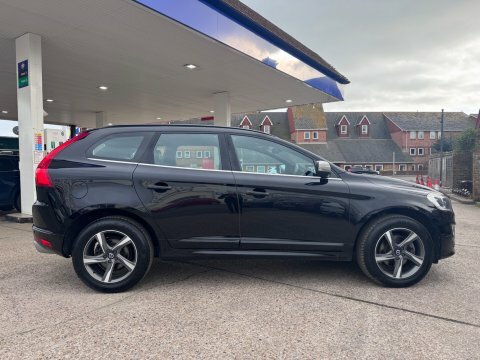 Volvo XC60 D4 R-design Nav DG65YEK Black #4