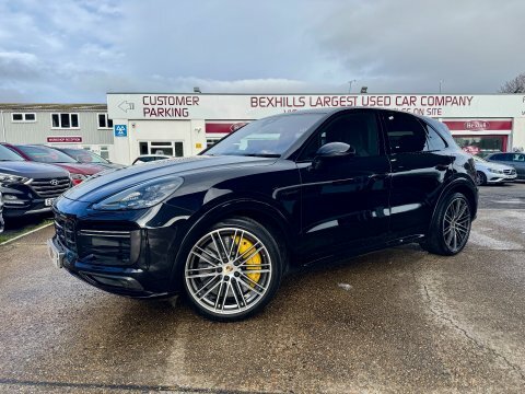 Porsche Cayenne Turbo S Black