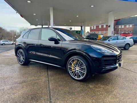 Porsche Cayenne Turbo S PK69YLF Black #5