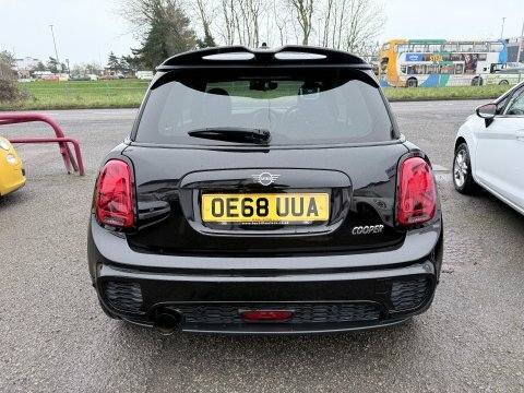 Mini Hatch 1.5 Cooper Sport OE68UUA Black #6