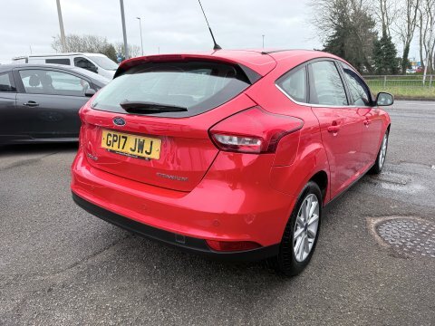 Ford Focus 1.5 Titanium Tdci GP17JWJ Red #5
