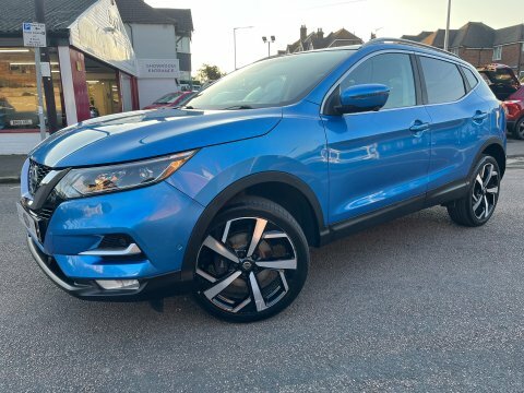 Nissan Qashqai 1.3 Dig-t Tekna Blue