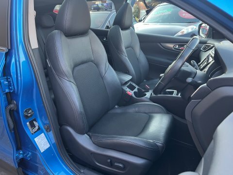 Nissan Qashqai 1.3 Dig-t Tekna Blue #3