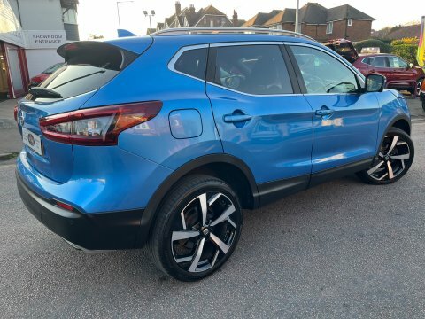 Nissan Qashqai 1.3 Dig-t Tekna Blue #2