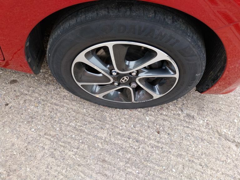 Hyundai I10 Premium Red #6
