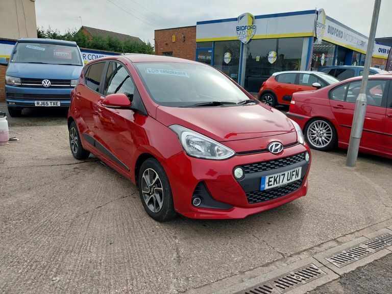 Hyundai I10 Premium Red #2