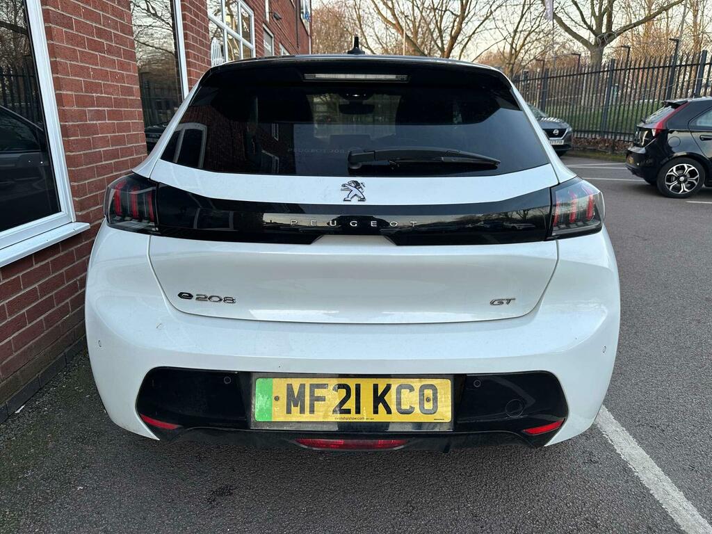 Peugeot e-208 50Kwh Gt Premium MF21KCO White #3