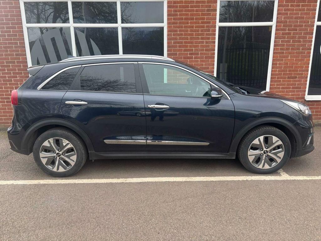 Kia e-Niro 64Kwh First Edition Blue #2