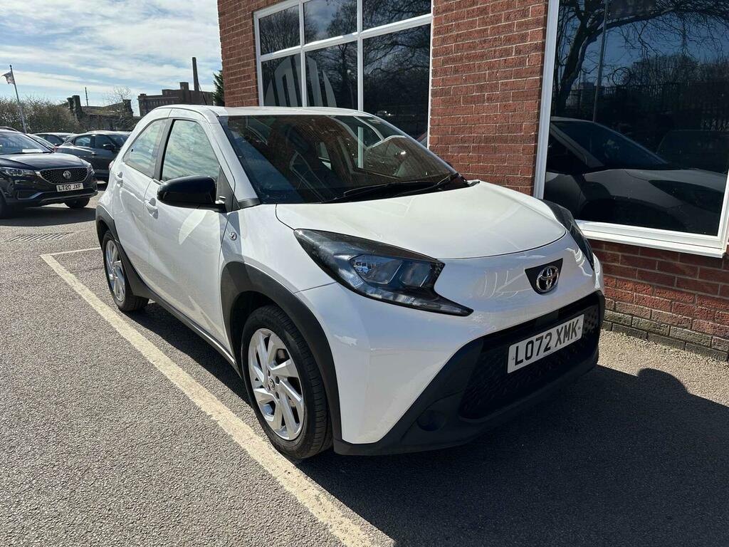 Toyota Aygo X 1.0 Vvt-i Pure Euro 6 Ss L072XMK White #4