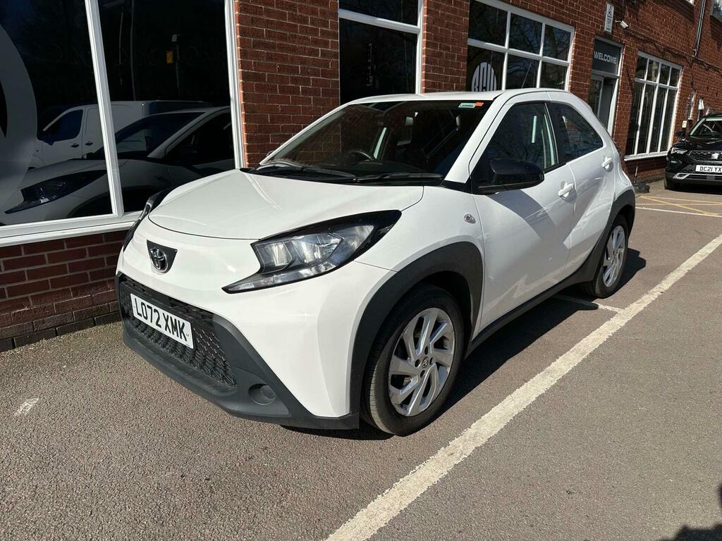 Toyota Aygo X 1.0 Vvt-i Pure Euro 6 Ss L072XMK White #6