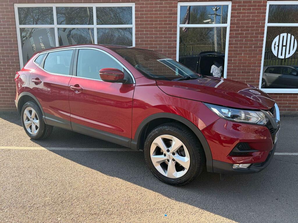 Nissan Qashqai 1.5 Dci Acenta Premium Euro 6 Ss YR68MMV Red