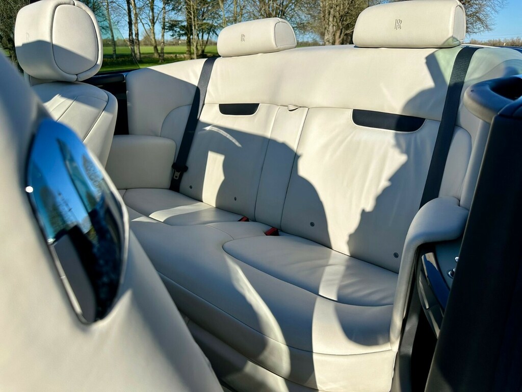 Rolls-Royce Phantom Drophead Coupe  #52