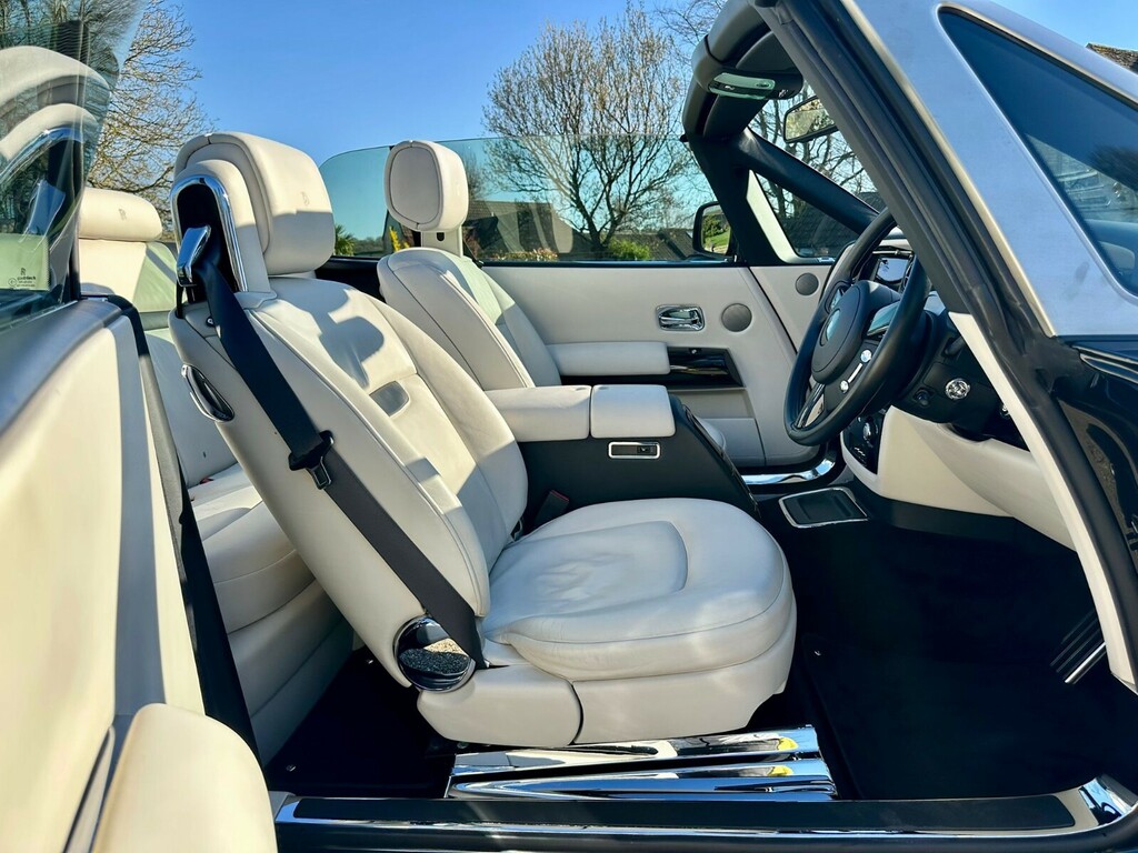 Rolls-Royce Phantom Drophead Coupe  #9
