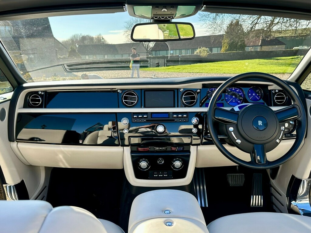 Rolls-Royce Phantom Drophead Coupe  #15