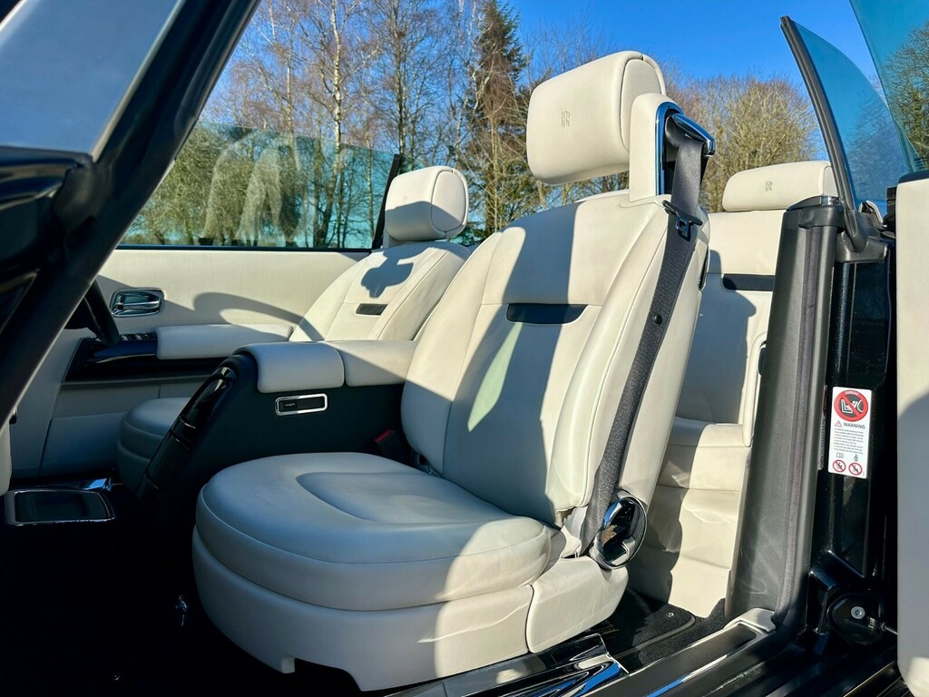 Rolls-Royce Phantom Drophead Coupe  #13