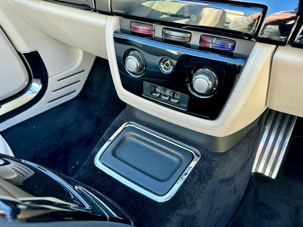 Rolls-Royce Phantom Drophead Coupe  #41