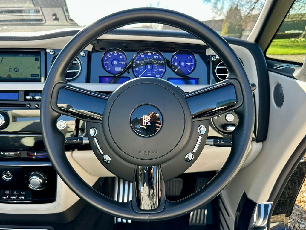 Rolls-Royce Phantom Drophead Coupe  #16