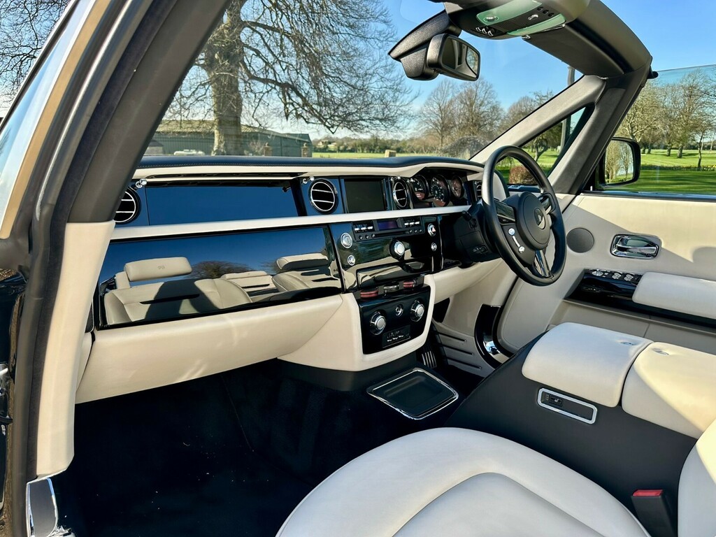 Rolls-Royce Phantom Drophead Coupe  #14