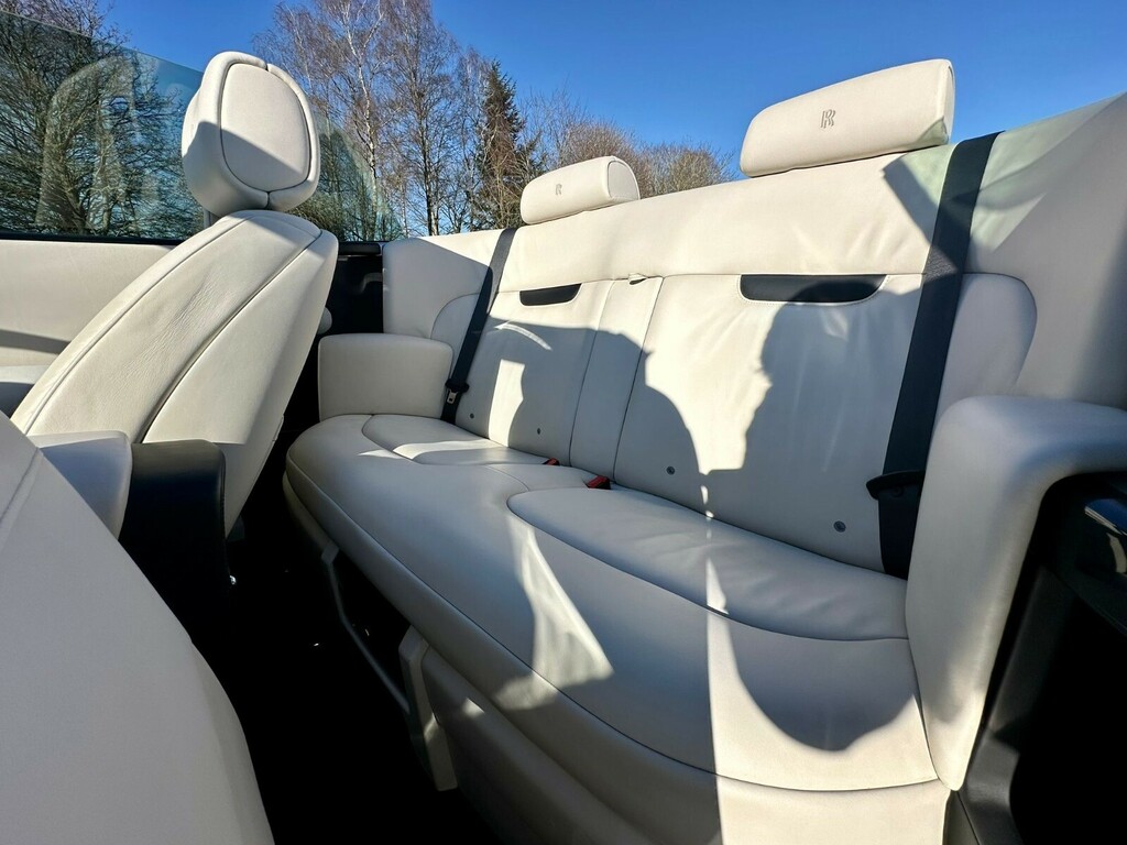 Rolls-Royce Phantom Drophead Coupe  #55