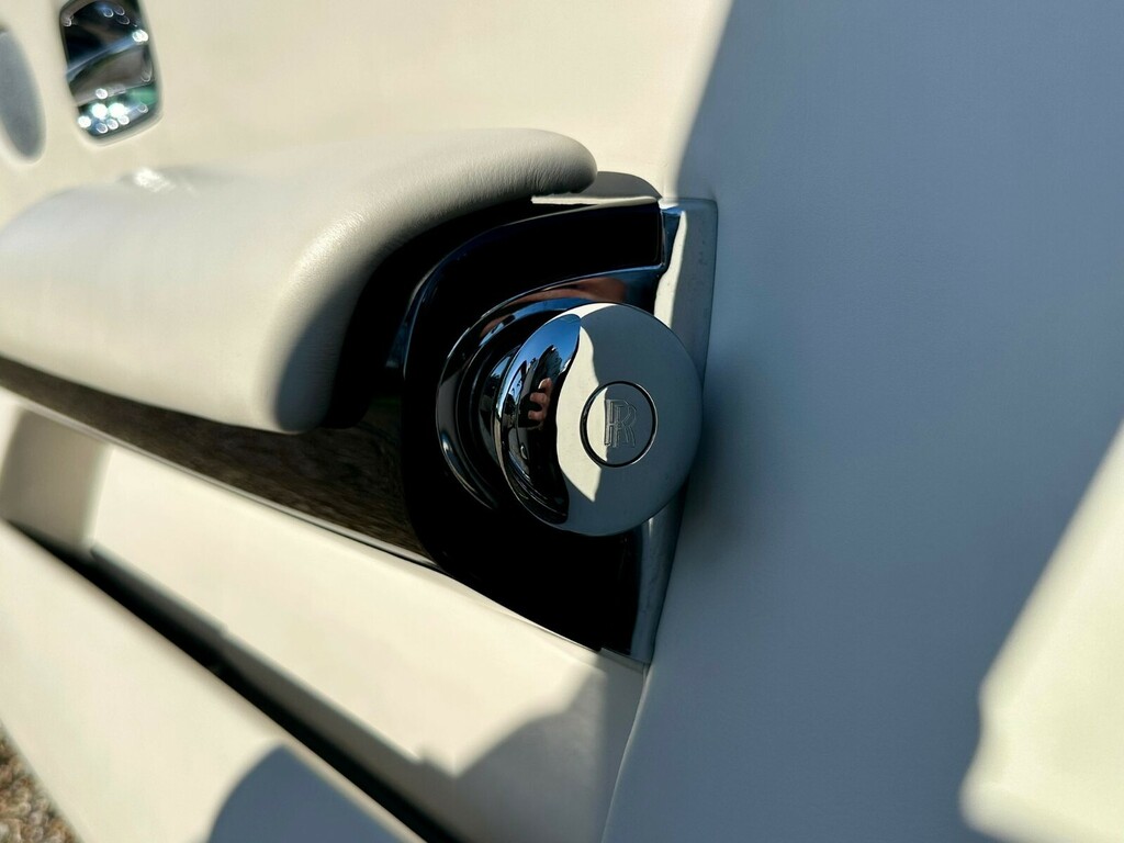 Rolls-Royce Phantom Drophead Coupe  #59
