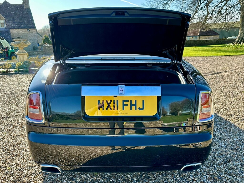 Rolls-Royce Phantom Drophead Coupe  #64