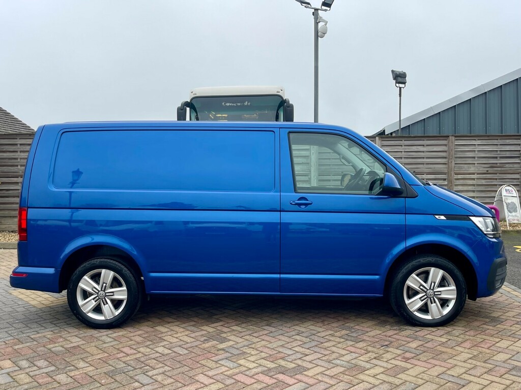 Volkswagen Transporter T32 Tdi 204 Highline Swb Low Roof Dsg 22420 YP72BMU Blue #5