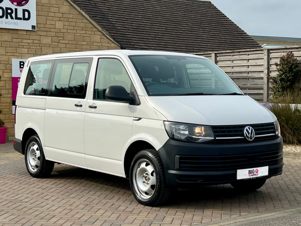 Volkswagen Transporter Shuttle T30 Tdi 150 Shuttle S Bmt Swb 9 Seat Minibus Dsg A GD18UUP White #2