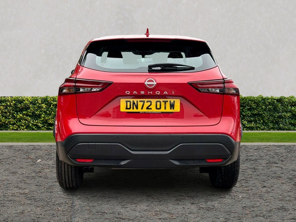 Nissan Qashqai 1.3 Dig-t Mh 158 Acenta Premium DN72OTW Red #4
