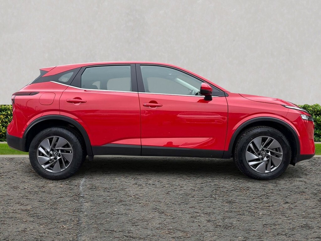 Nissan Qashqai 1.3 Dig-t Mh 158 Acenta Premium DN72OTW Red #2
