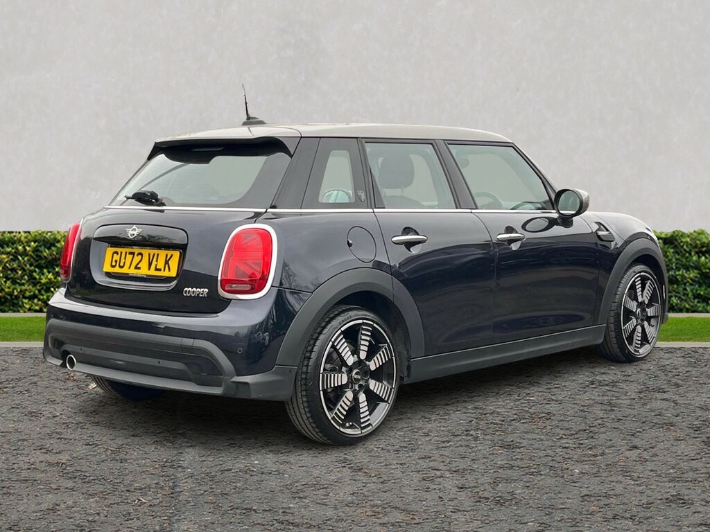 Mini Hatch 1.5 Cooper Exclusive GU72VLK Black #3