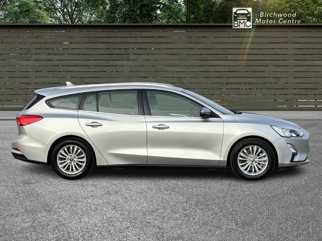 Ford Focus 1L Titanium LD19FLR Silver #6