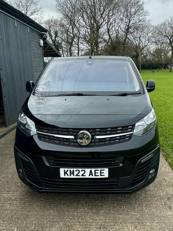 Vauxhall Vivaro 2L Elite Black #2