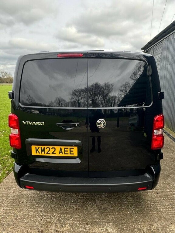Vauxhall Vivaro 2L Elite Black #5