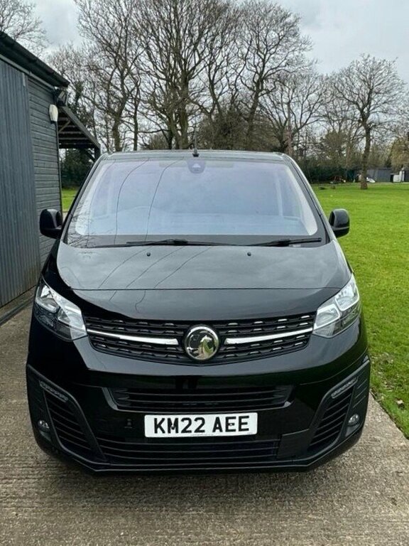 Vauxhall Vivaro 2L Elite Black