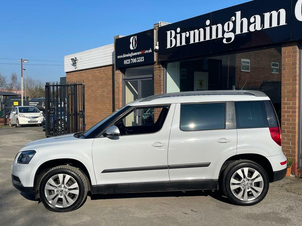 Skoda Yeti Suv 1.2 Tsi Se L Outdoor Dsg Euro 6 Ss 201 YG16PTB White #4