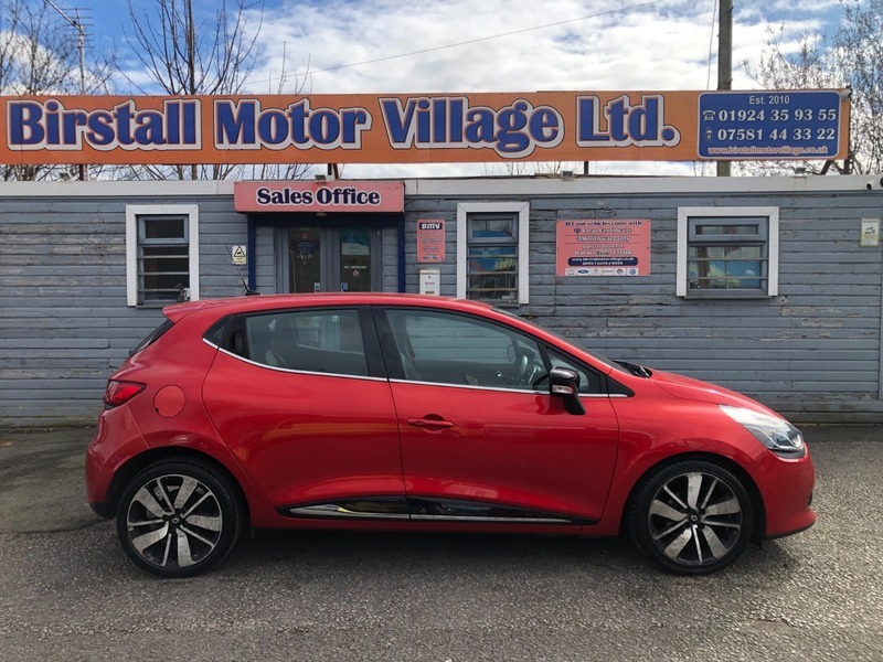 Renault Clio Dynamique S Medianav Energy HV14VEB Red #4