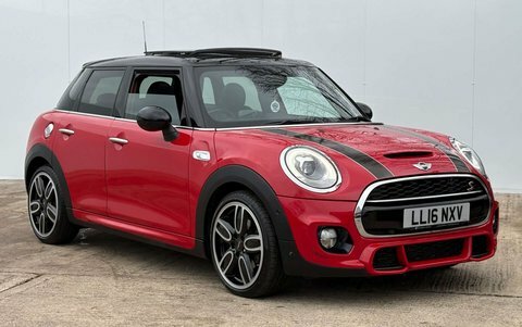 Mini Hatch 2.0 Cooper S Red