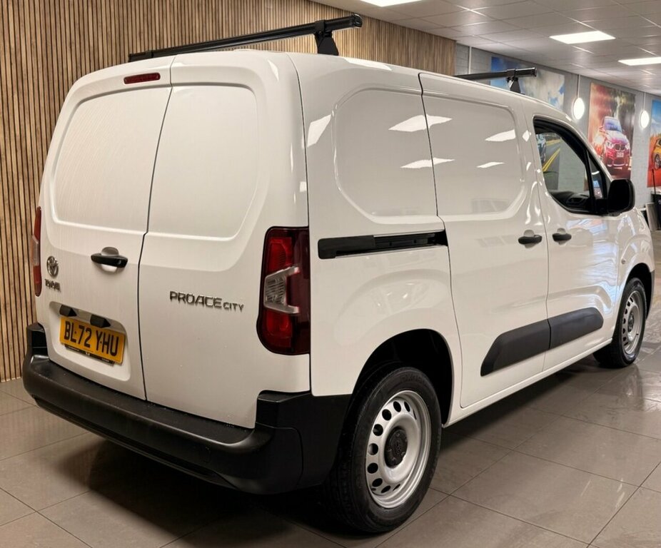 Toyota Proace City 1.5L Active BL72YHU White #3