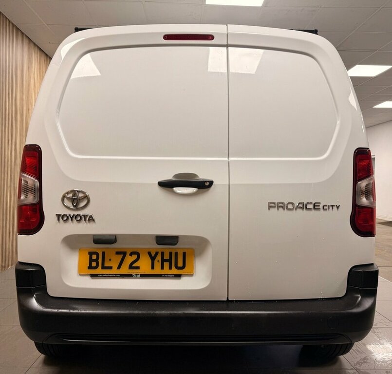 Toyota Proace City 1.5L Active BL72YHU White #4