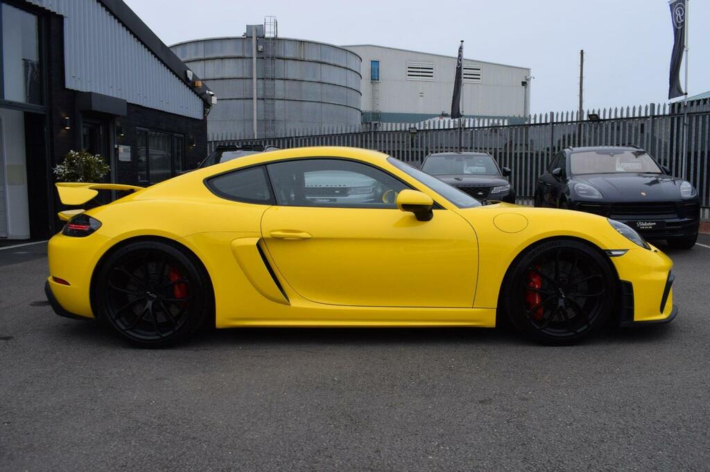 Porsche 718 Cayman Coupe 4.0 Gt4 Euro 6 Ss 202020 Yellow #4