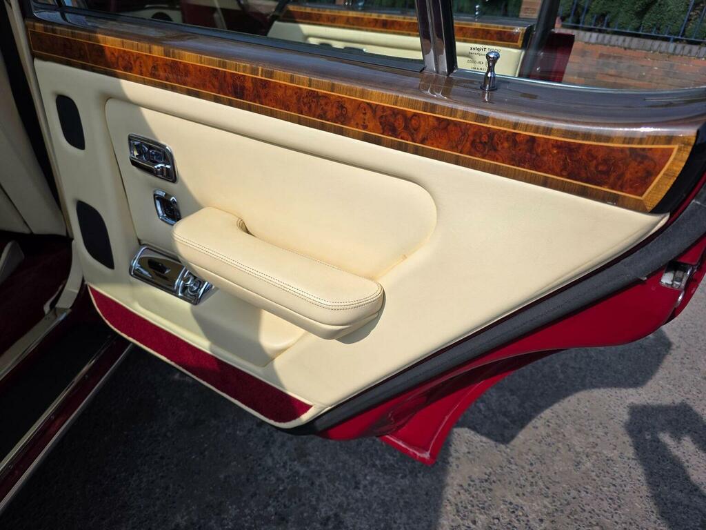 Rolls-Royce Silver Spirit II 4dr Auto Red #29