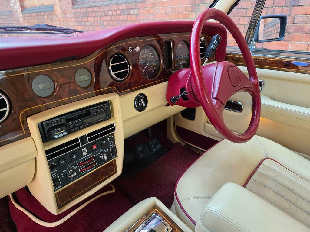 Rolls-Royce Silver Spirit II 4dr Auto Red #26