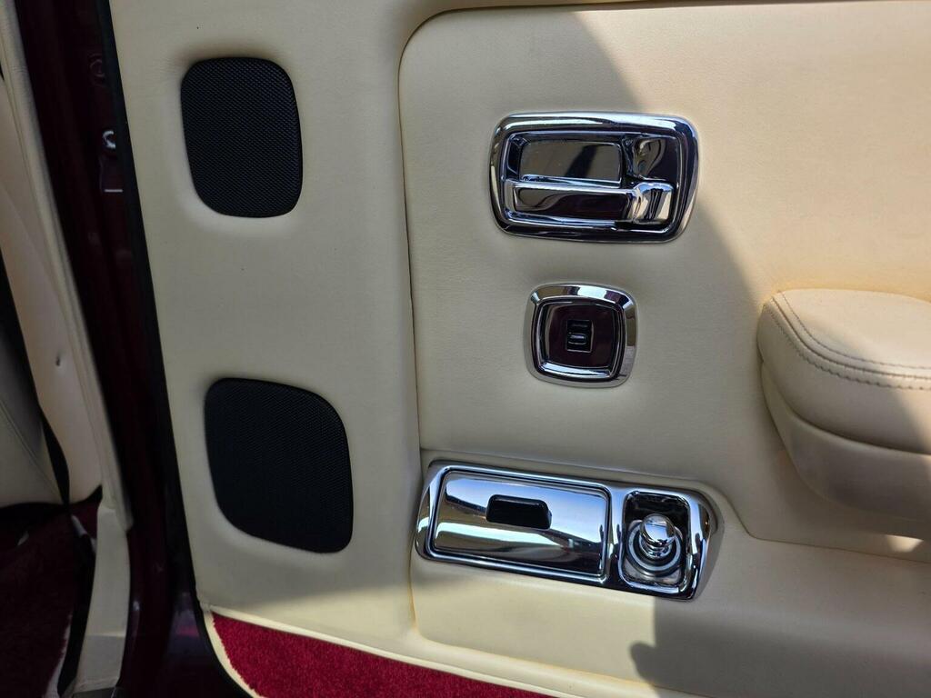 Rolls-Royce Silver Spirit II 4dr Auto Red #37