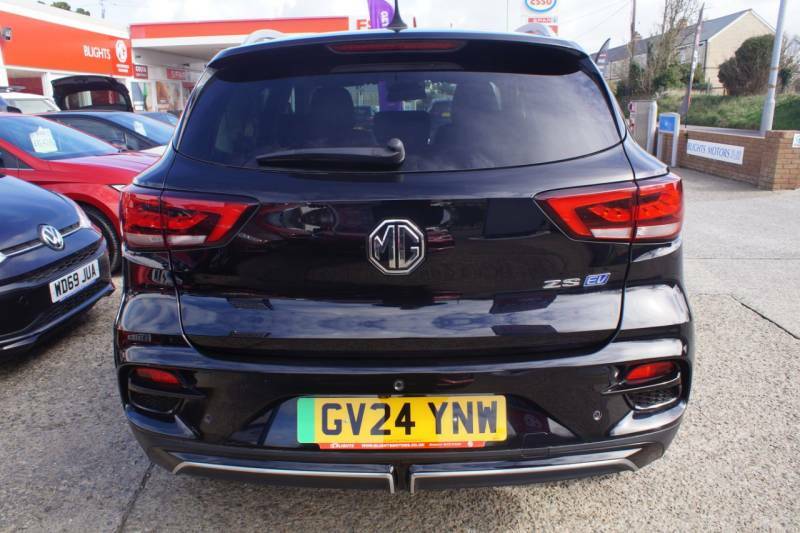 MG ZS 130Kw Trophy Connect Ev 51Kwh - 2024 24 Black #4